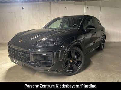 Gebraucht Porsche Cayenne 470 PS (345 kW) 2024 Chromitschwarzmetallic SUV