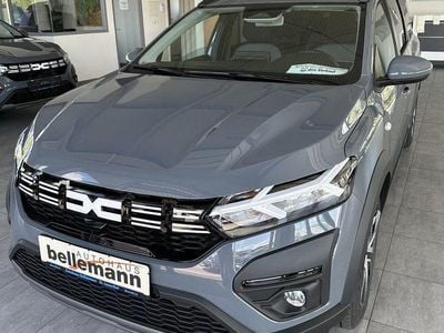 Grau Neu 2025 Dacia Jogger Expression Van / Kleinbus | 26.380 € (Fairer Preis)