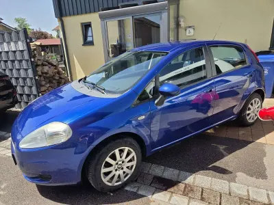 Gebraucht Fiat Punto Classica 60 PS (44 kW) 2009 Blau Kleinwagen