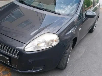 Brugt Fiat Grande Punto 77 HK (56 kW) 2009 Grå Hatchback