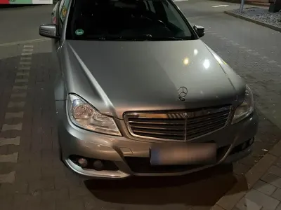Gebraucht Mercedes C200 136 PS (100 kW) 2012 Grau Kombi