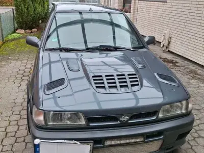 Gebraucht Nissan Sunny 220 PS (161 kW) 1992 Grau Limousine