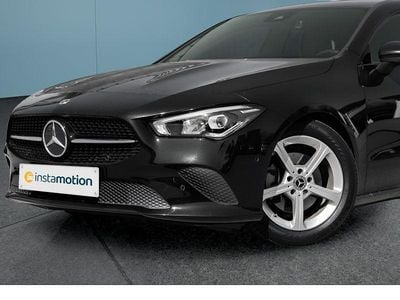 Second-hand Mercedes CLA200 163 CP (119 kW) 2022 Negru Berlinǎ