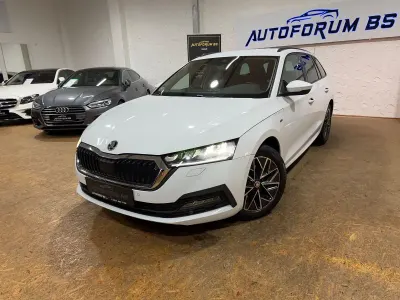 Usata Skoda Octavia Clever 150 CV (110 kW) 2022 Bianco Station wagon