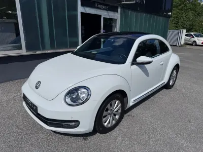 Gebraucht VW Beetle Design 105 PS (77 kW) 2014 Weiß Kleinwagen