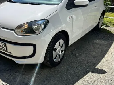Gebraucht VW up! Move 60 PS (44 kW) 2014 Weiß Kleinwagen