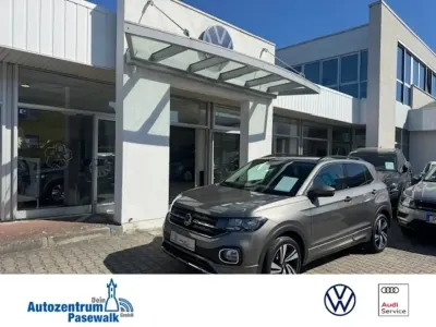 Używany VW T-Cross United 95 KM (69 kW) 2021 Zielony SUV