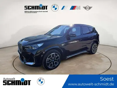 Gebraucht BMW X1 xLine 245 PS (180 kW) 2023 Saphirschwarz metallic SUV