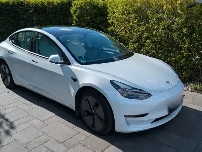 Gebraucht Tesla Model 3 366 kW (498 PS) 2022 Weiß Limousine
