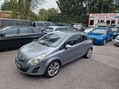 Gebraucht Opel Corsa 87 PS (63 kW) 2012 Silber Kleinwagen