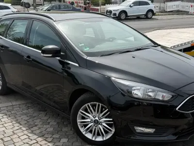Begagnad Ford Focus 150 HK (110 kW) 2017 Svart Sedan