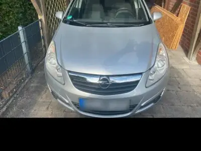Gebraucht Opel Corsa 80 PS (58 kW) 2009 Silber Kleinwagen