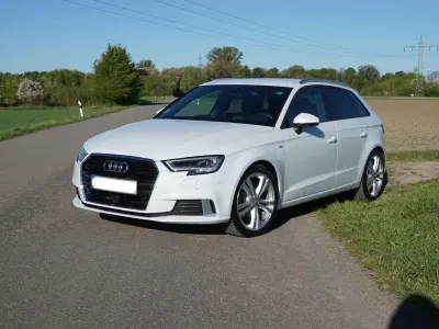 Gebraucht Audi A3 S-Line 150 PS (110 kW) 2019 Weiß Limousine