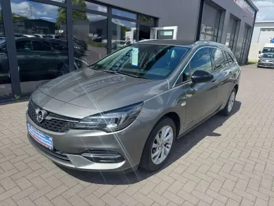 Usata Opel Astra Elegance 131 CV (96 kW) 2022 Grigio Utilitaria