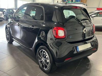 Gebraucht Smart ForFour Electric Drive 60 kW (82 PS) 2022 Schwarz Kleinwagen