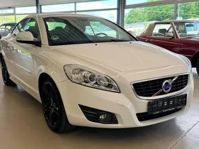 Gebraucht Volvo C70 Momentum 150 PS (110 kW) 2011 Weiß Cabrio