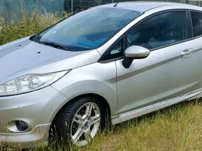 Gebraucht Ford Fiesta 120 PS (88 kW) 2009 Grau Kleinwagen
