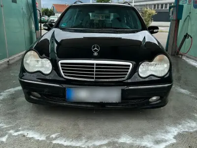 Gebraucht Mercedes C240 170 PS (125 kW) 2003 Schwarz Kombi
