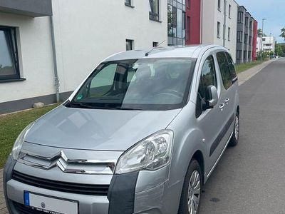 Gebraucht Citroën Berlingo 92 PS (67 kW) 2011 Silber Van / Kleinbus