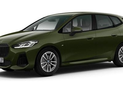 Gebraucht BMW 220 Active Tourer Luxury Line 170 PS (125 kW) 2025 Grün Van / Kleinbus