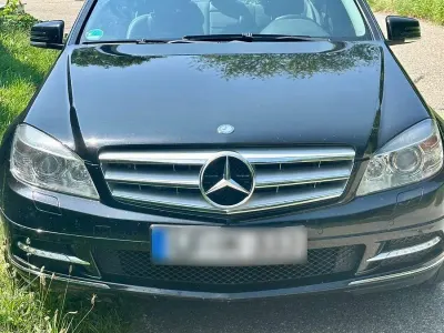 Gebraucht Mercedes C350 Avantgarde 231 PS (169 kW) 2009 Schwarz Limousine