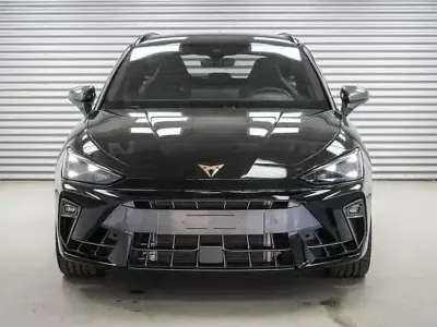 Gebraucht Cupra Leon VZ 333 PS (244 kW) 2025 Midnight black metall... Kombi