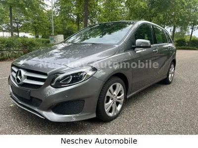 Gebraucht Mercedes B180 109 PS (80 kW) 2018 Grau Van / Kleinbus