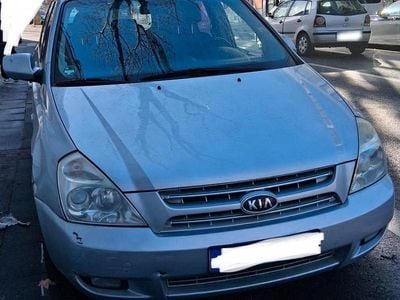 Gebraucht Kia Carnival 185 PS (136 kW) 2006 Silber Van / Kleinbus
