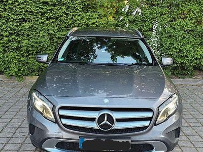 Mercedes GLA200