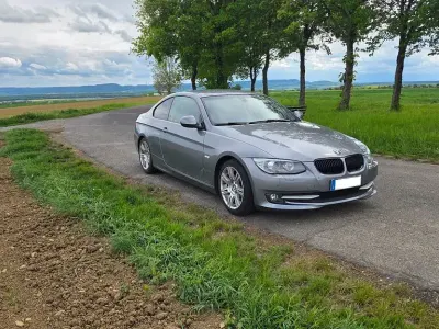 Gebraucht BMW 318 Sport Line 143 PS (105 kW) 2013 Coupé