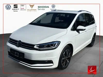 Gebraucht VW Touran Highline 150 PS (110 kW) 2025 Pure white Van / Kleinbus