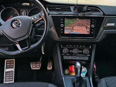 Gebraucht VW Touran 116 PS (85 kW) 2018 Grau Van / Kleinbus