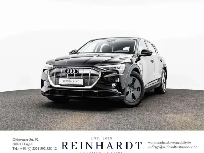 Gebraucht Audi e-tron Comfort 300 kW (408 PS) 2022 Brillantschwarz SUV