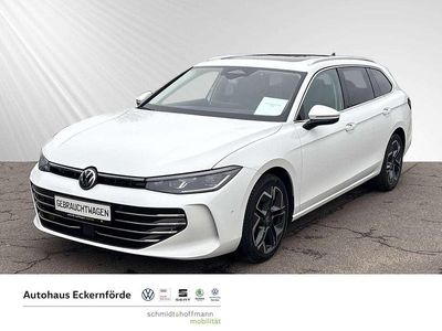 Weiß Gebraucht 2025 VW Passat Elegance Kombi | 40.980 € (Etwas zu teuer)