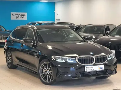 Używany BMW 330e Sport Line 252 KM (185 kW) 2021 Czarny Sedan/Limuzyna