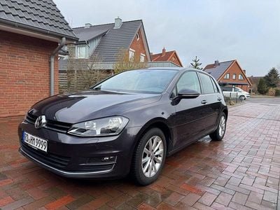 Gebraucht VW Golf VII LOUNGE 110 PS (80 kW) 2016 Grau Limousine