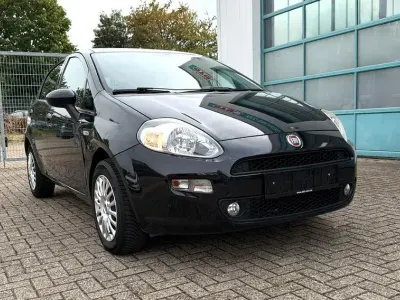 Gebraucht Fiat Punto Mystyle 69 PS (50 kW) 2015 Schwarz Kleinwagen