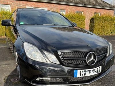 Gebraucht Mercedes E350 231 PS (169 kW) 2010 Schwarz Coupé