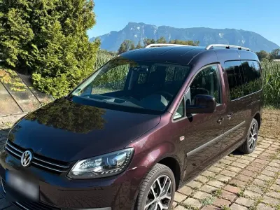 Gebraucht VW Caddy Maxi Highline 125 PS (91 kW) 2015 Andere farben Van / Kleinbus