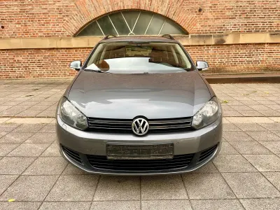 Gebraucht VW Golf VI 140 PS (102 kW) 2011 Grau Kleinwagen