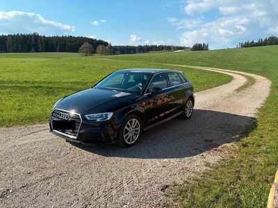 Second-hand Audi A3 S-Line 150 CP (110 kW) 2019 Negru Berlinǎ