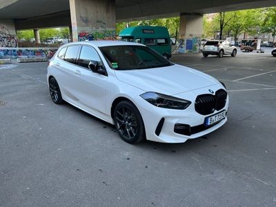 gebraucht BMW 118 i M Sport HeadUp Garantie 03/25