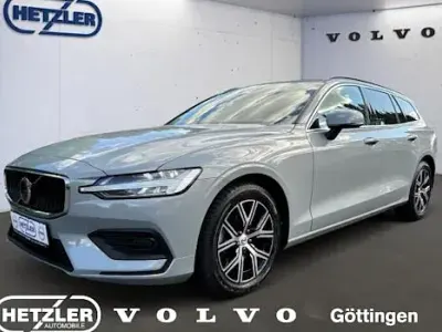 Używany Volvo V60 Core 197 KM (144 kW) 2024 Szary Kombi