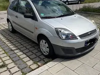 Gebraucht Ford Fiesta 60 PS (44 kW) 2006 Silber Kleinwagen
