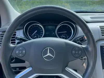 Gebraucht Mercedes R300 190 PS (139 kW) 2011 Schwarz Kombi