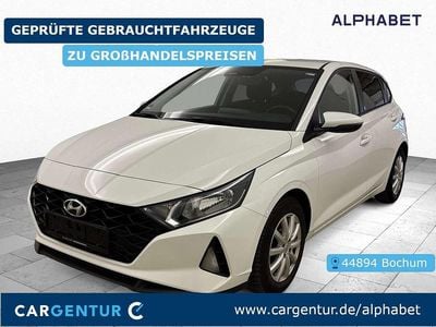 Gebraucht Hyundai i20 Edition 30+ 101 PS (74 kW) 2022 Polar white uni Kleinwagen