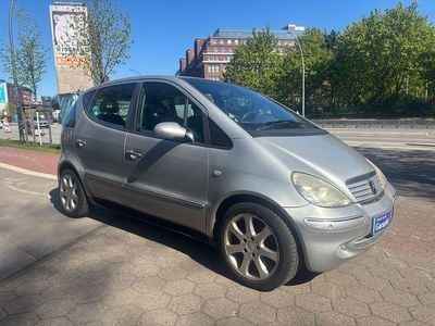 Second-hand Mercedes A190 Elegance 125 CP (91 kW) 2001 Argintiu Monovolum
