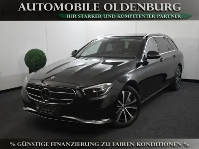 Gebraucht Mercedes E300 Avantgarde 306 PS (225 kW) 2022 Schwarz Limousine