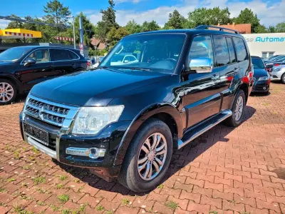 Gebraucht Mitsubishi Pajero Top 200 PS (147 kW) 2015 Schwarz SUV