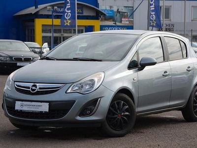Gebraucht Opel Corsa 86 PS (63 kW) 2011 Silbersee/perl silber (m2) Kleinwagen